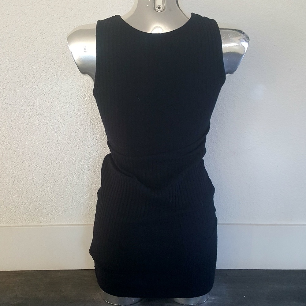 Black Ribbed Q Asymmetrical Mini - Picture 2 of 3